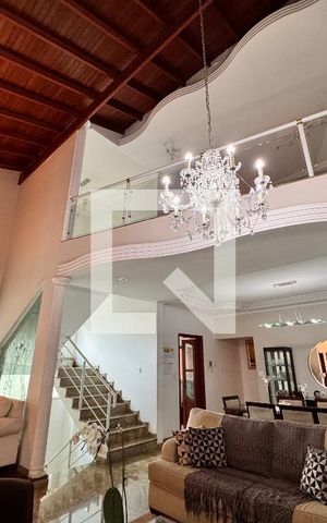 Casa à venda com 539m², 4 quartos e 5 vagasSala