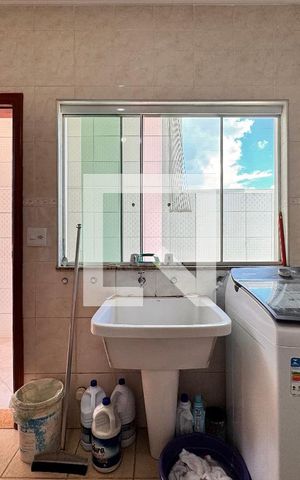 Casa à venda com 539m², 4 quartos e 5 vagasLavanderia 