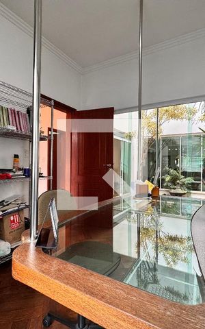Casa à venda com 539m², 4 quartos e 5 vagasEscritório 