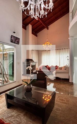 Casa à venda com 539m², 4 quartos e 5 vagasSala