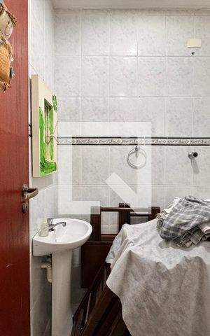 Casa à venda com 539m², 4 quartos e 5 vagasBanheiro salão de festas 2