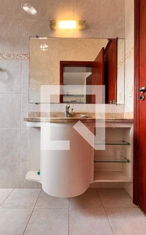 Casa à venda com 539m², 4 quartos e 5 vagasBanheiro suíte 1