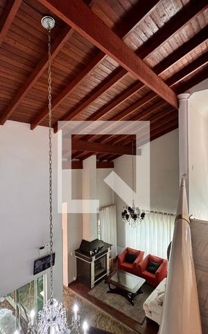 Casa à venda com 539m², 4 quartos e 5 vagasSala de TV
