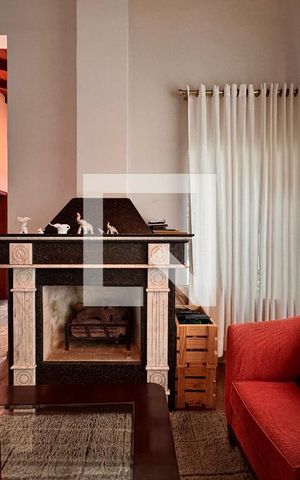 Casa à venda com 539m², 4 quartos e 5 vagasSala