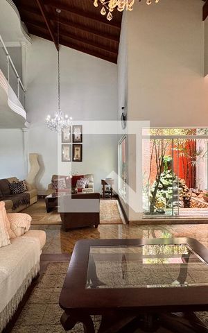 Casa à venda com 539m², 4 quartos e 5 vagasSala
