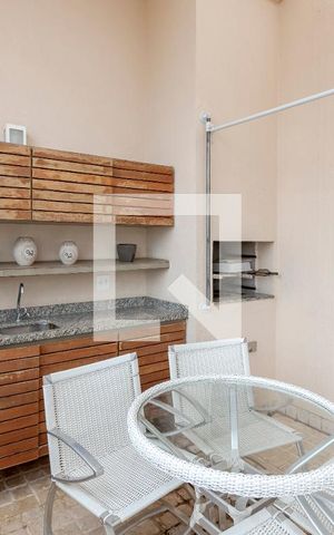 Apartamento à venda com 130m², 3 quartos e 3 vagas Apartamento à venda com 130m², 3 quartos e 3 vagasTerraço