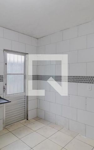 Casa para alugar com 40m², 1 quarto e sem vaga Casa para alugar com 40m², 1 quarto e sem vagaCozinha