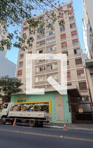 Apartamento à venda com 104m², 2 quartos e 2 vagas Apartamento à venda com 104m², 2 quartos e 2 vagasFachada