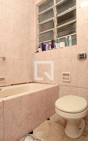 Apartamento à venda com 232m², 4 quartos e 1 vagaBanheiro 1