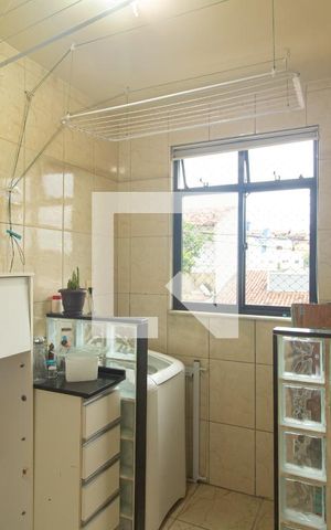 Apartamento para alugar com 52m², 2 quartos e 1 vaga Apartamento para alugar com 52m², 2 quartos e 1 vagaCozinha e Área de Serviço