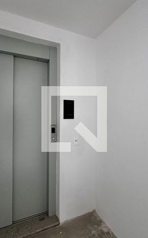 Apartamento à venda com 211m², 3 quartos e 3 vagas Apartamento à venda com 211m², 3 quartos e 3 vagasHall Social Apartamento