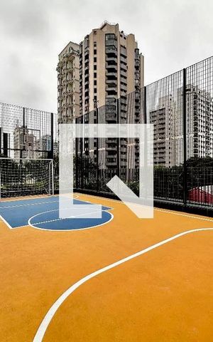 Apartamento à venda com 211m², 3 quartos e 3 vagas Apartamento à venda com 211m², 3 quartos e 3 vagasQuadra