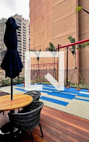 Apartamento à venda com 211m², 3 quartos e 3 vagas Apartamento à venda com 211m², 3 quartos e 3 vagasPlayground