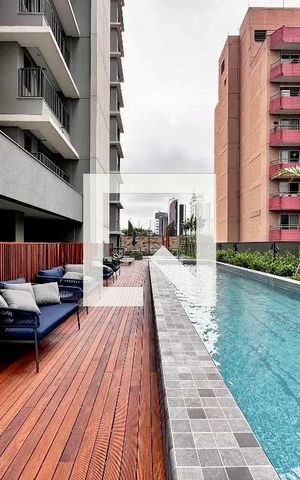 Apartamento à venda com 211m², 3 quartos e 3 vagas Apartamento à venda com 211m², 3 quartos e 3 vagasPiscina