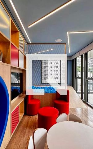 Apartamento à venda com 211m², 3 quartos e 3 vagas Apartamento à venda com 211m², 3 quartos e 3 vagasBrinquedoteca