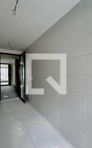 Apartamento à venda com 211m², 3 quartos e 3 vagas Apartamento à venda com 211m², 3 quartos e 3 vagasÁrea de Serviço