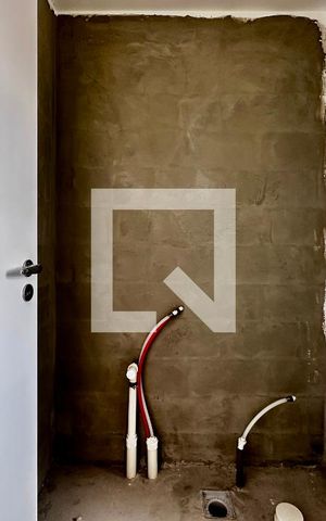 Apartamento à venda com 211m², 3 quartos e 3 vagas Apartamento à venda com 211m², 3 quartos e 3 vagasBanheiro Suíte 1