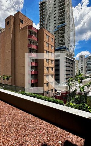 Apartamento à venda com 211m², 3 quartos e 3 vagas Apartamento à venda com 211m², 3 quartos e 3 vagasVista Suíte 2