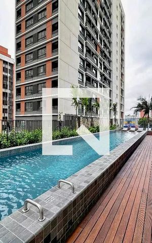 Apartamento à venda com 211m², 3 quartos e 3 vagas Apartamento à venda com 211m², 3 quartos e 3 vagasPiscina