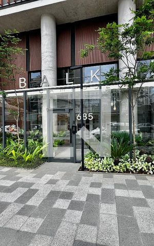 Apartamento à venda com 211m², 3 quartos e 3 vagas Apartamento à venda com 211m², 3 quartos e 3 vagasFachada
