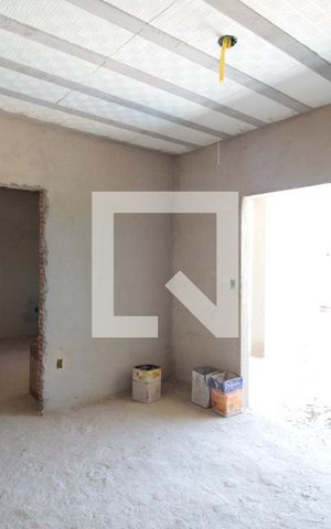 Casa à venda com 520m², 3 quartos e 1 vagaCasa dos Fundos em Construção