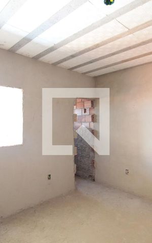 Casa à venda com 520m², 3 quartos e 1 vagaCasa dos Fundos em Construção