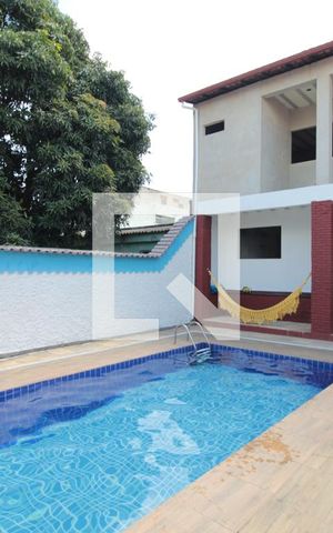 Casa à venda com 520m², 3 quartos e 1 vagaPiscina