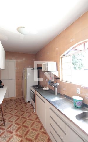 Casa à venda com 520m², 3 quartos e 1 vagaCozinha