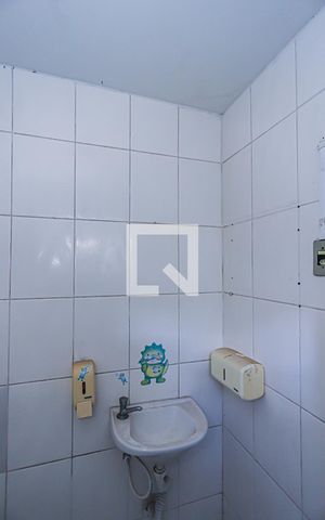 Casa para alugar com 253m², 1 quarto e 5 vagas Casa para alugar com 253m², 1 quarto e 5 vagasBanheiro da Suíte