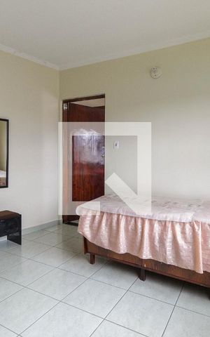 Casa à venda com 380m², 3 quartos e 5 vagas Casa à venda com 380m², 3 quartos e 5 vagasQuarto 1