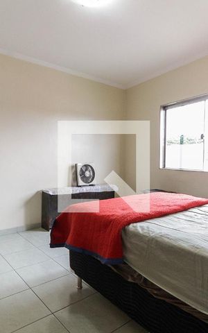 Casa à venda com 380m², 3 quartos e 5 vagas Casa à venda com 380m², 3 quartos e 5 vagasQuarto 2