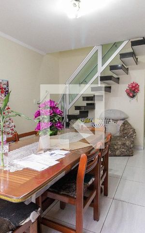 Casa à venda com 380m², 3 quartos e 5 vagas Casa à venda com 380m², 3 quartos e 5 vagasSala de Jantar