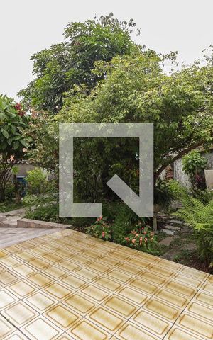 Casa à venda com 380m², 3 quartos e 5 vagas Casa à venda com 380m², 3 quartos e 5 vagasGaragem