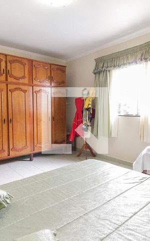 Casa à venda com 380m², 3 quartos e 5 vagas Casa à venda com 380m², 3 quartos e 5 vagasQuarto 3