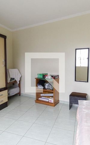 Casa à venda com 380m², 3 quartos e 5 vagas Casa à venda com 380m², 3 quartos e 5 vagasQuarto 1
