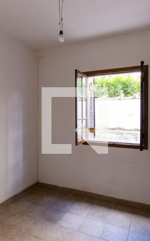 Casa de condomínio para alugar com 3m², 4 quartos e 2 vagas Casa de condomínio para alugar com 3m², 4 quartos e 2 vagasQuarto 1