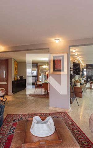 Apartamento à venda com 250m², 4 quartos e 3 vagas Apartamento à venda com 250m², 4 quartos e 3 vagasSala