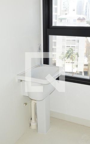 Apartamento à venda com 73m², 1 quarto e 1 vagaÁrea de Serviço