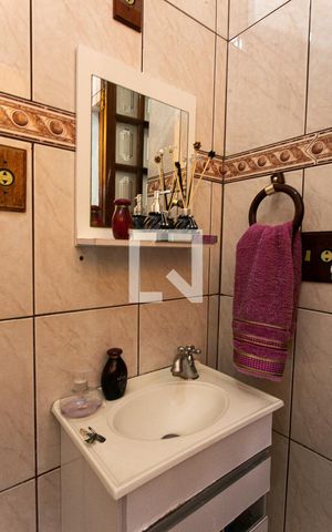 Casa à venda com 110m², 3 quartos e 2 vagas Casa à venda com 110m², 3 quartos e 2 vagasBanheiro da Suíte