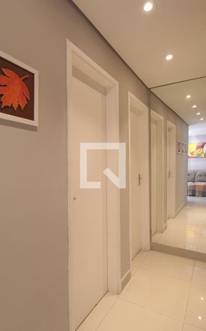 Apartamento para alugar com 70m², 3 quartos e 1 vagaCorredor