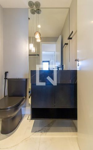 Apartamento à venda com 68m², 2 quartos e 2 vagas Apartamento à venda com 68m², 2 quartos e 2 vagasBanheiro Social