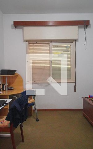 Casa à venda com 300m², 4 quartos e 3 vagas Casa à venda com 300m², 4 quartos e 3 vagasQuarto 1