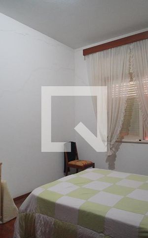 Casa à venda com 300m², 4 quartos e 3 vagas Casa à venda com 300m², 4 quartos e 3 vagasQuarto 4