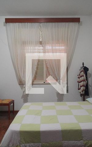 Casa à venda com 300m², 4 quartos e 3 vagas Casa à venda com 300m², 4 quartos e 3 vagasQuarto 4