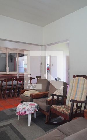Casa à venda com 300m², 4 quartos e 3 vagas Casa à venda com 300m², 4 quartos e 3 vagasSala 2