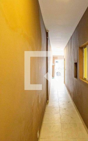 Casa à venda com 178m², 3 quartos e 2 vagasCorredor