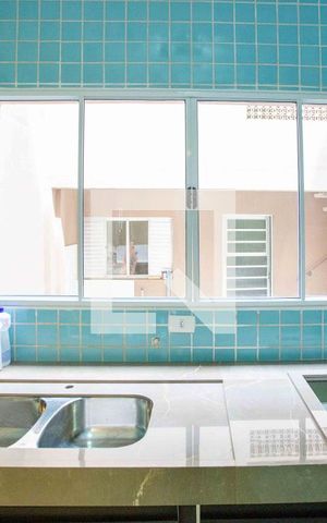 Casa à venda com 178m², 3 quartos e 2 vagasCozinha