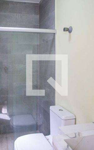 Casa à venda com 178m², 3 quartos e 2 vagasBanheiro de serviço