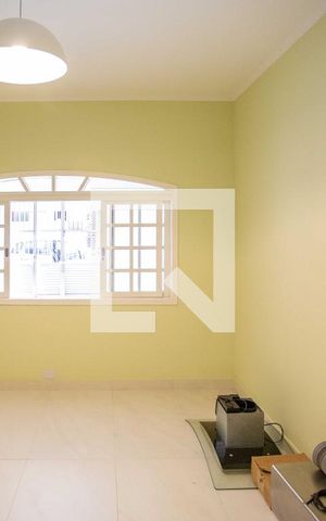 Casa à venda com 178m², 3 quartos e 2 vagasSala de TV