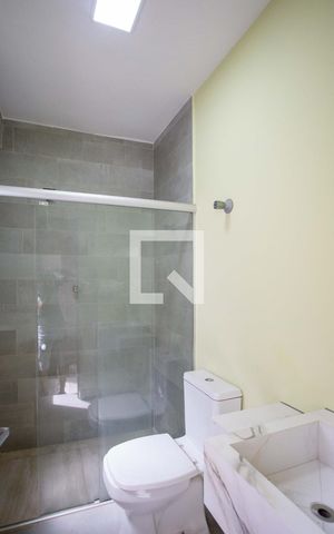 Casa à venda com 178m², 3 quartos e 2 vagasBanheiro de serviço